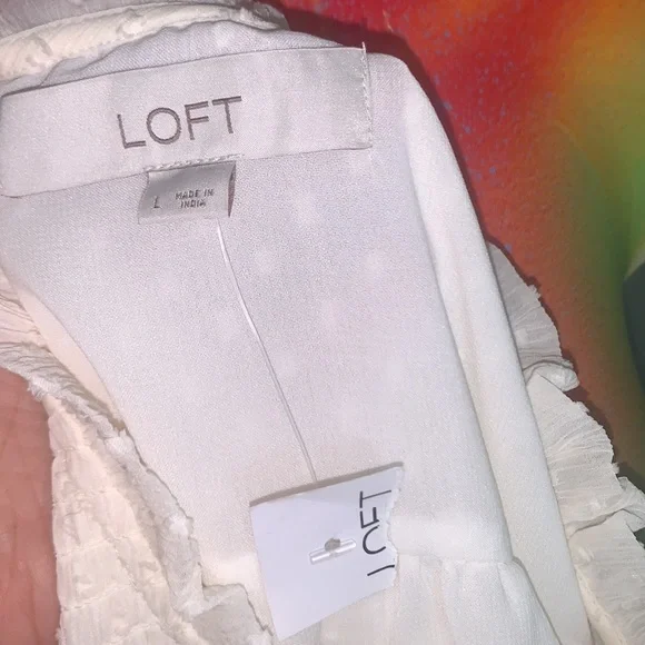 LOFT Sweet Pea Top NWT - Picture 9 of 10